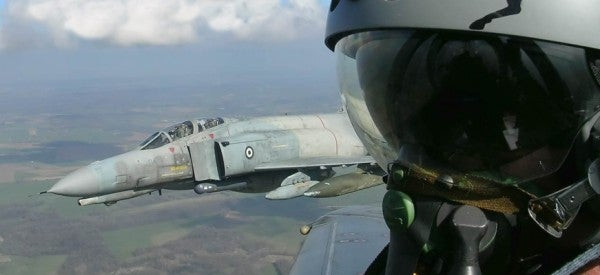 Ελληνικα F-4E AUP σε Scramble «ξεσκίζουν» τους Τούρκους στο Αιγαίο (βίντεο)